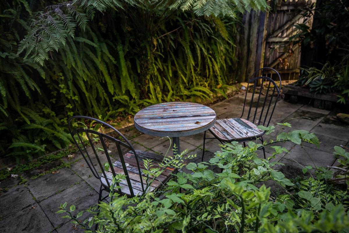 The Oasis Apartments And Treetop Houses Byron Bay Exterior foto